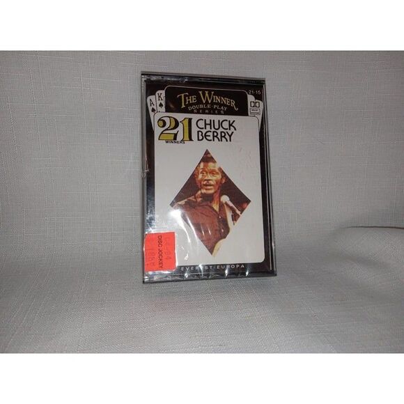 New Sealed CHUCK BERRY 21 WINNERS CASSETTE TAPE HITS - Picture 1 of 3